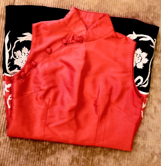 *****SOLD*****         Red Black Embroidered Asian Dress Cheongsam Qipao - Picture 8 of 11
